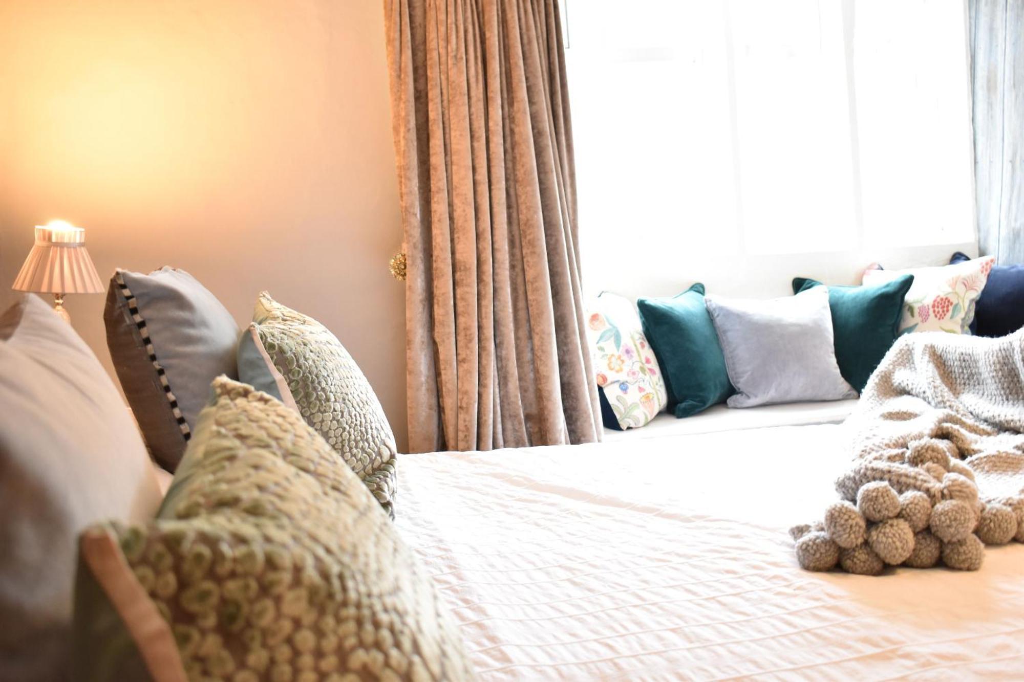 Davenford Cotswold Gardens Bed & Breakfast Stow-on-the-Wold ภายนอก รูปภาพ